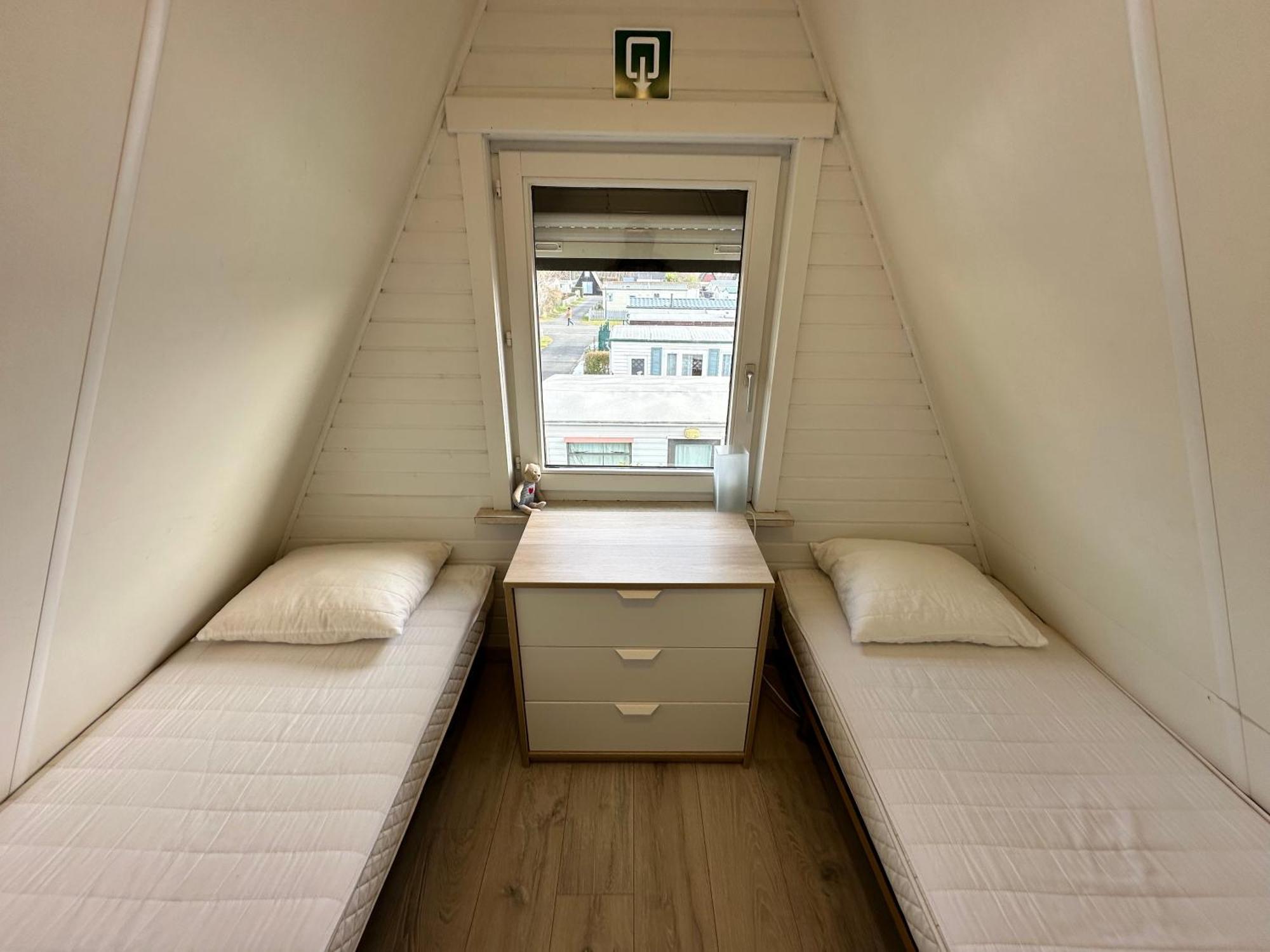 Gezellige Chalet In Nieuwpoort - Opkuis Inbegrepen In De Prijs Oostduinkerke Exterior photo